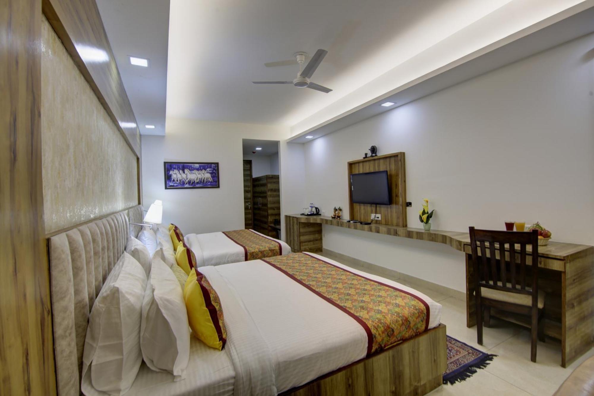 Hotel Prithvi-Raj Near Delhi Airport New Delhi Exterior photo