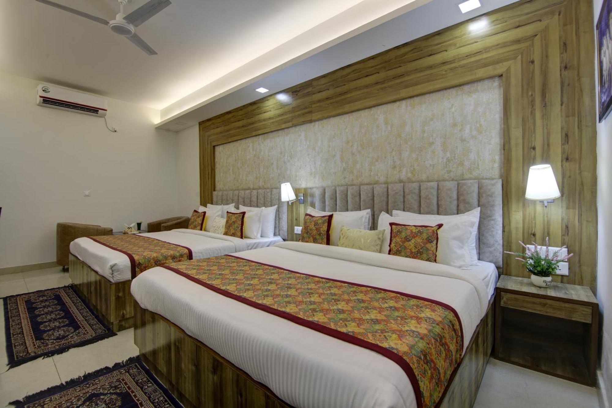 Hotel Prithvi-Raj Near Delhi Airport New Delhi Exterior photo